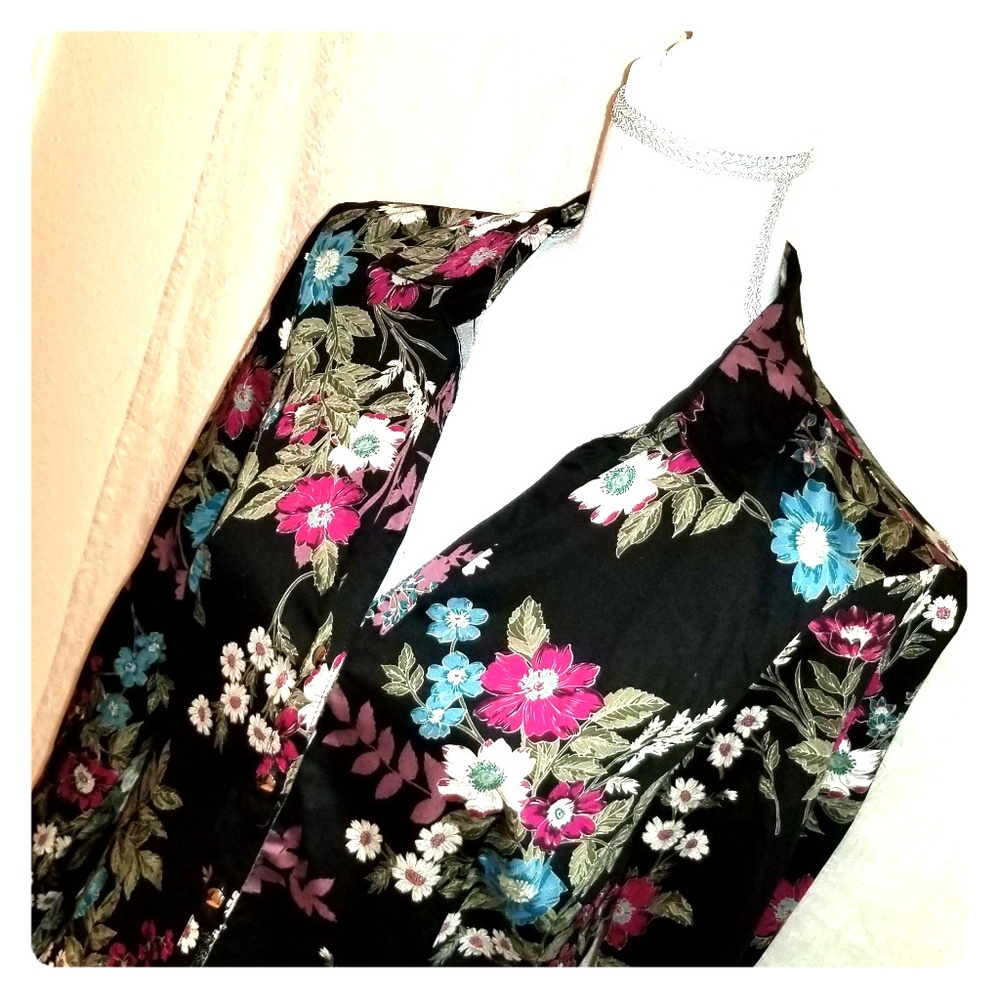 New York and Company Long Sleeve Shirt